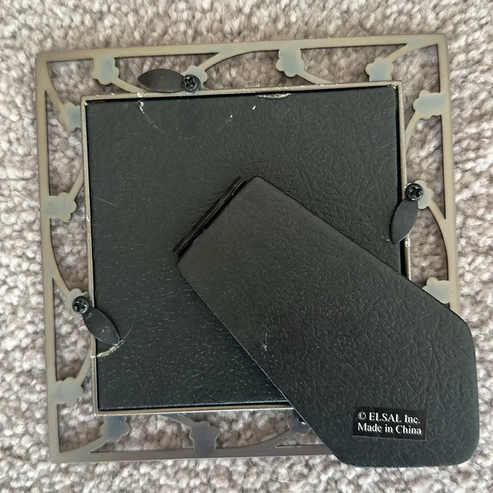 Elsa L Silver Floral Picture Frame!